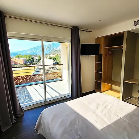 Domaine La Toupie D'hotes Bed & Breakfast 3*