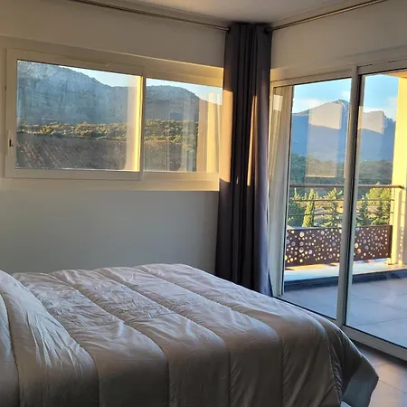 Domaine La Toupie D'hotes Bed & Breakfast Maury